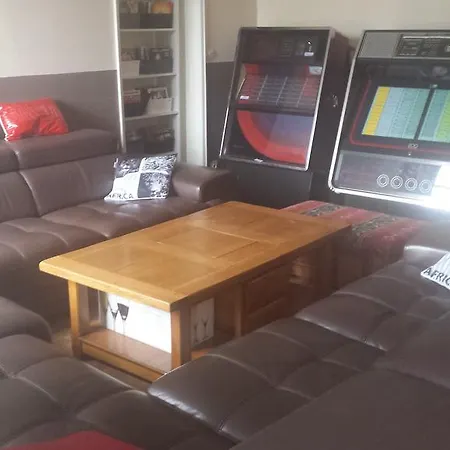 Dans Grande Maison Au Coeur De Homestay szállás Verdun-sur-Meuse