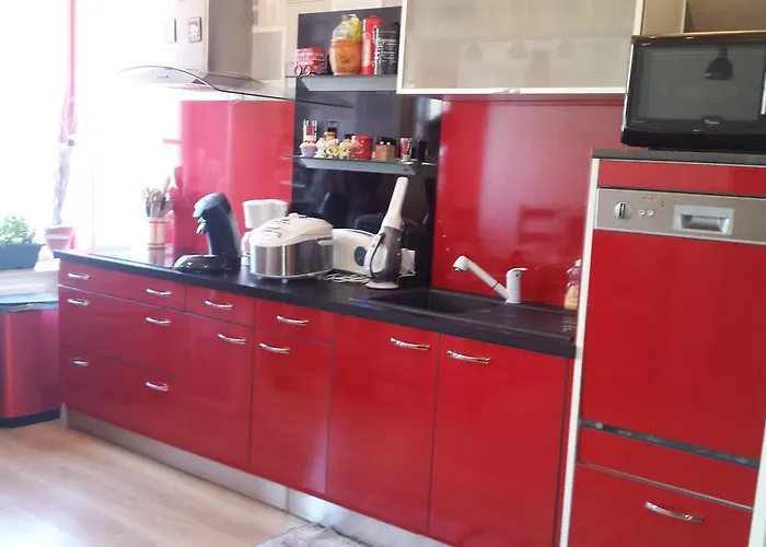 Dans Grande Maison Au Coeur De Verdun-sur-Meuse