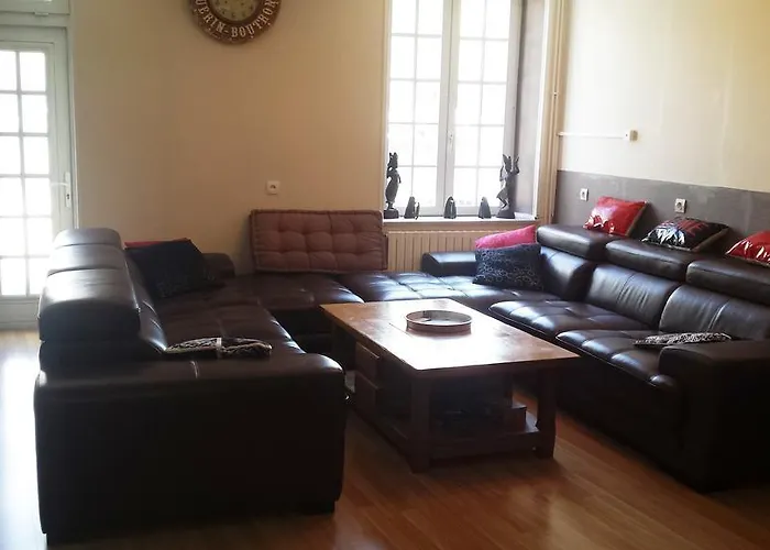 Dans Grande Maison Au Coeur De Accommodatie bij particulieren